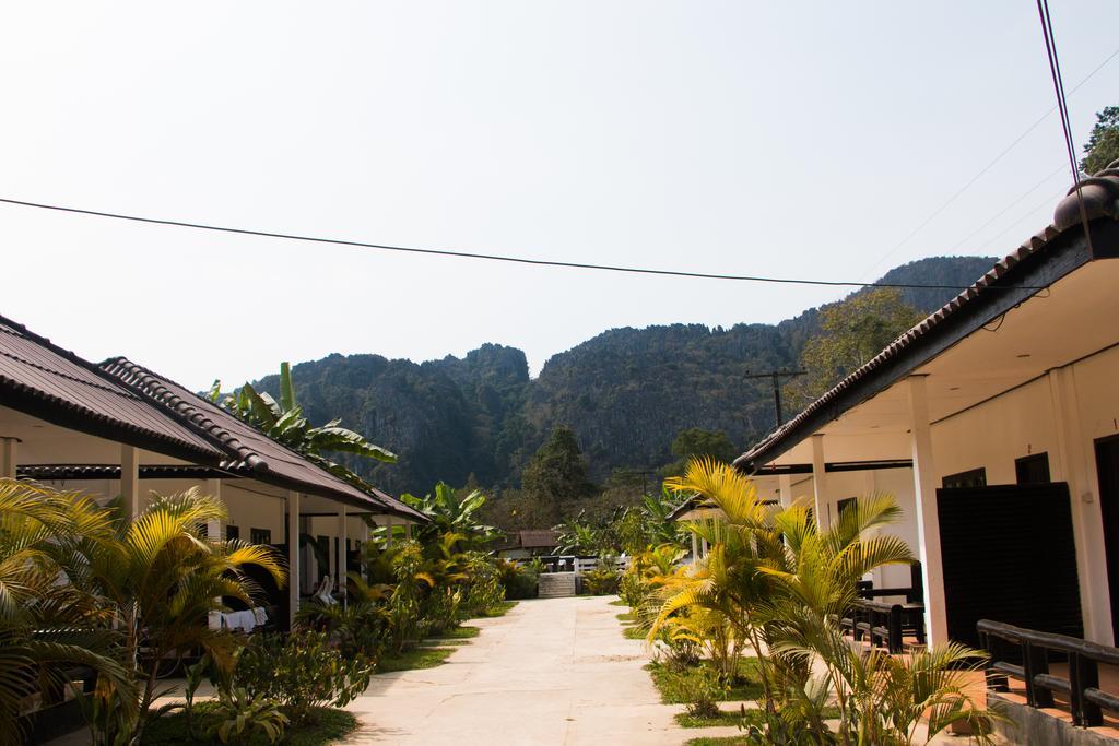 Somsiri Resort Vang Vieng Exterior photo