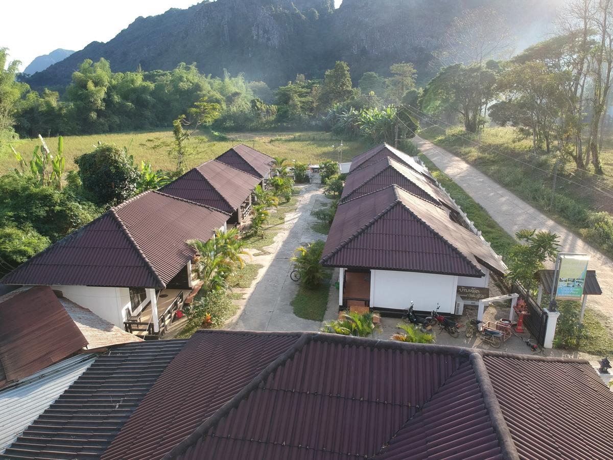 Somsiri Resort Vang Vieng Exterior photo