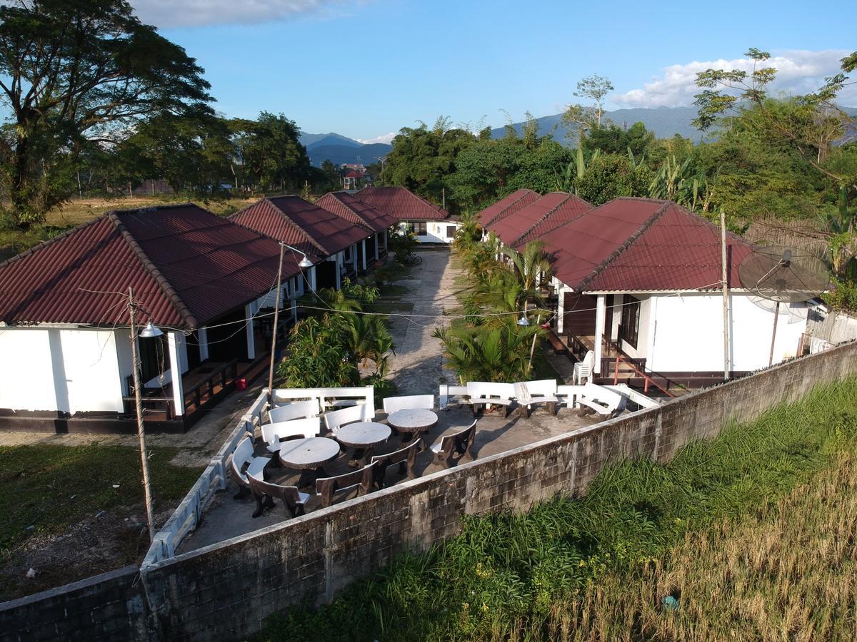 Somsiri Resort Vang Vieng Exterior photo