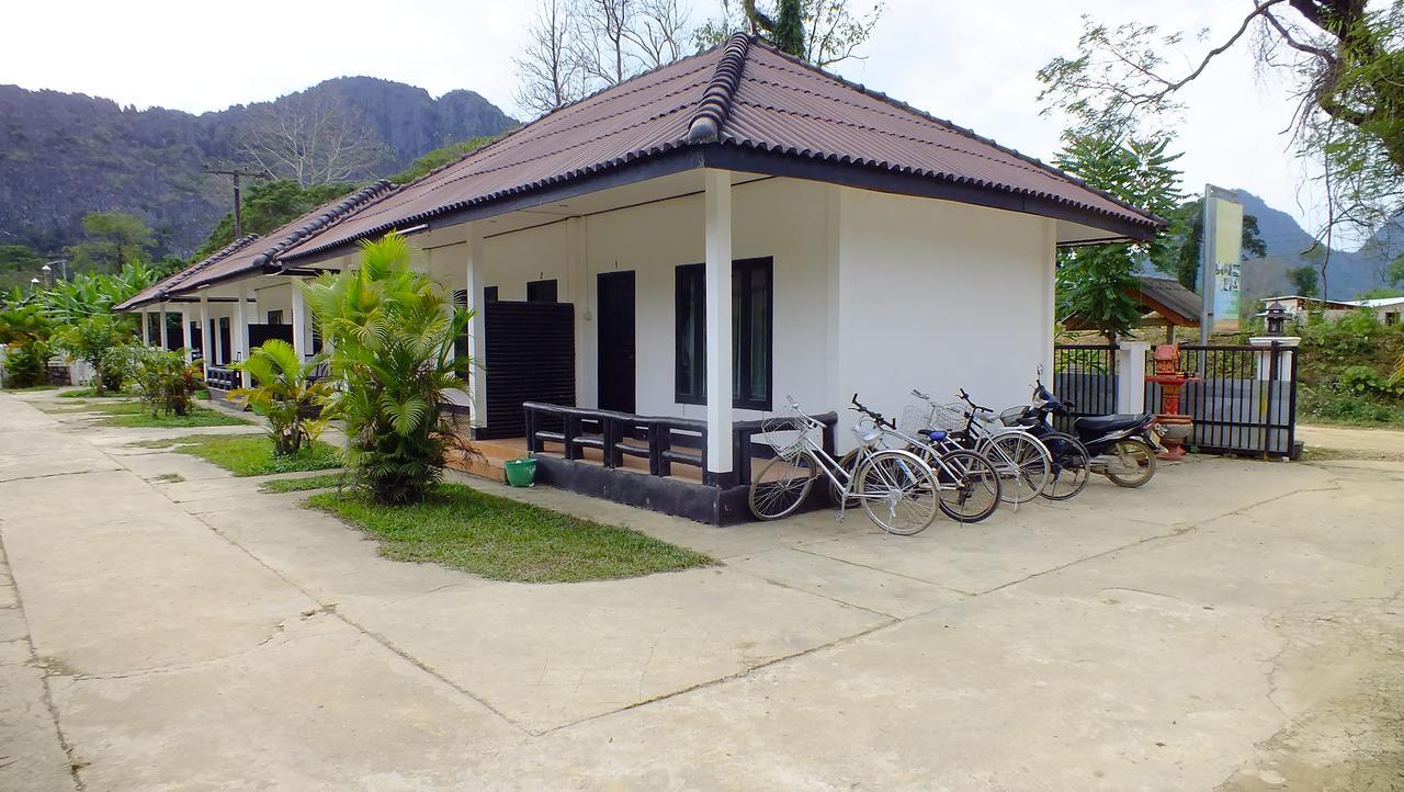 Somsiri Resort Vang Vieng Exterior photo